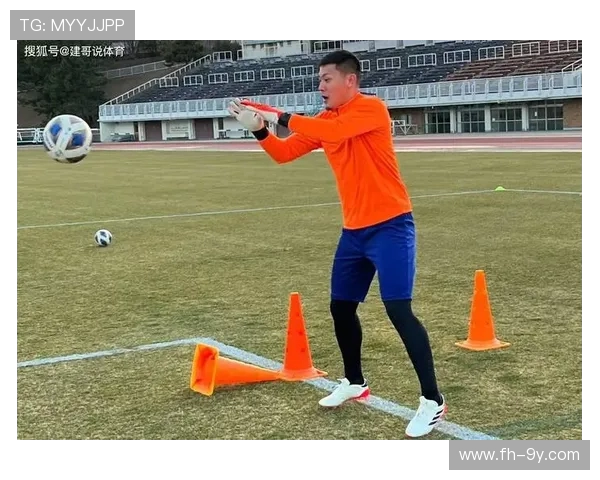 如何通过系统训练提升足球踢大脚的力量与准确性技巧